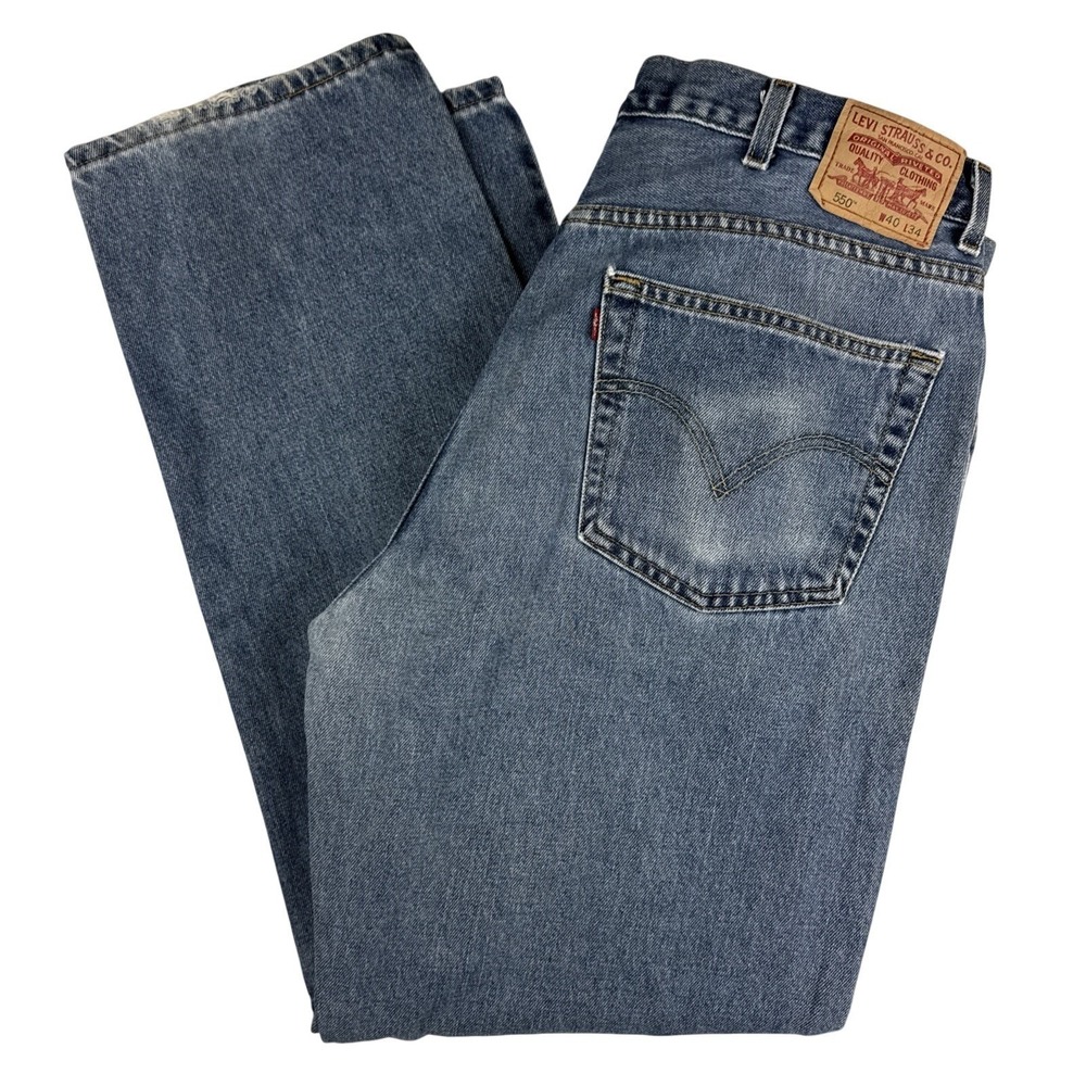 LEVI'S 550 Relaxed Fit Jeans Men's 40x34 Medium Wash Denim Worn in Distressed‎